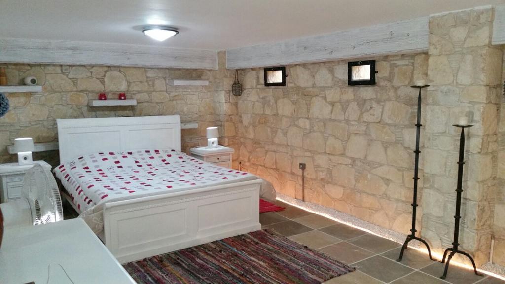Lofou Traditional Stone House Extérieur photo