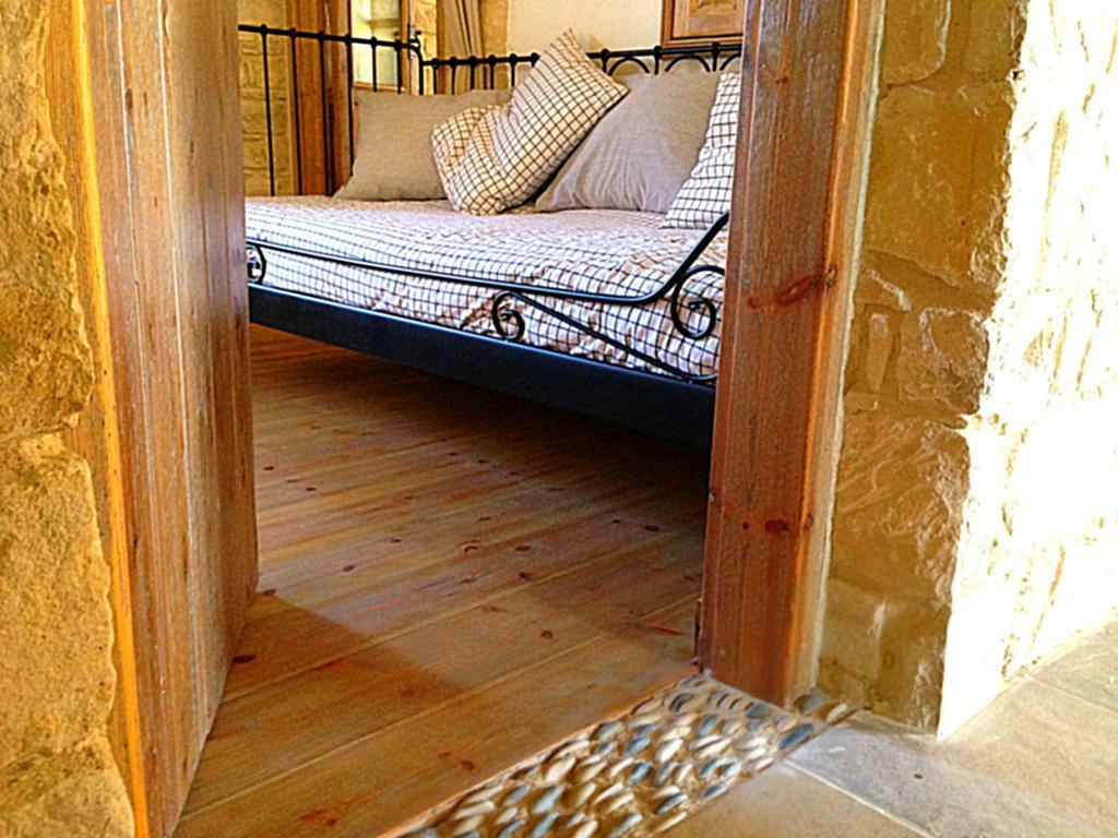 Lofou Traditional Stone House Extérieur photo