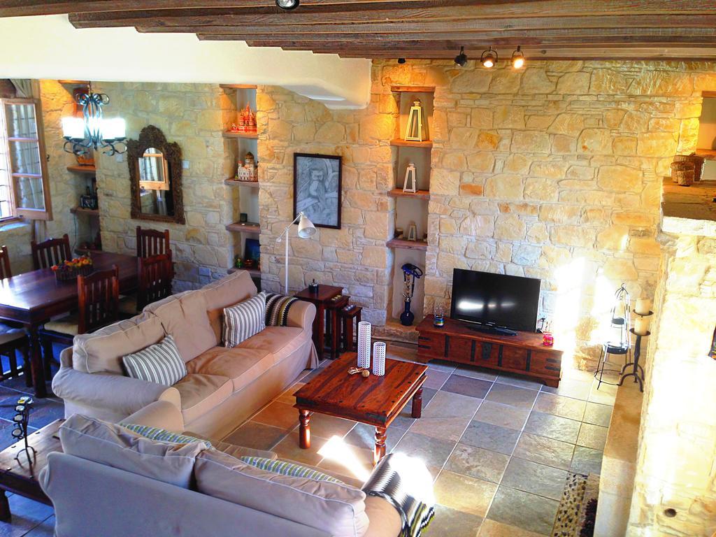 Lofou Traditional Stone House Extérieur photo