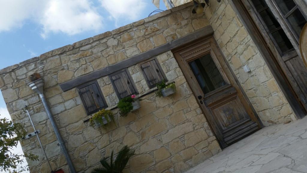 Lofou Traditional Stone House Extérieur photo